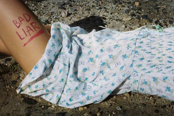 рингтон Selena Gomez - Bad Liar
